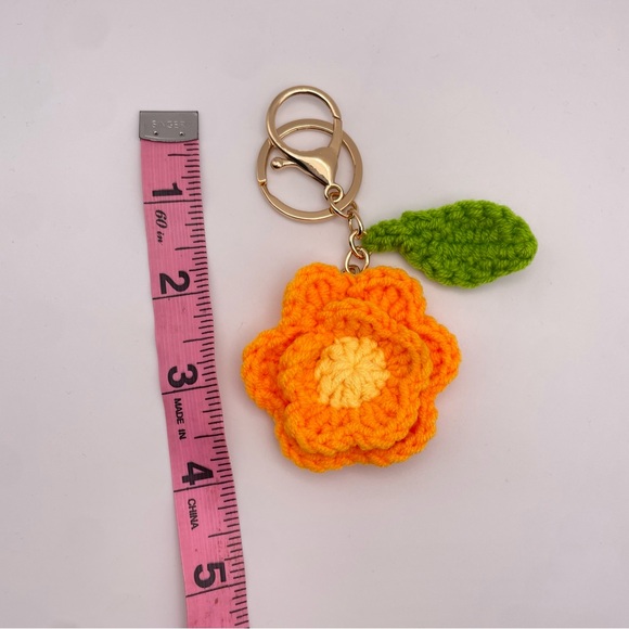 HANDMADE | Orange Crochet Hibiscus | Bag Charm | Keychain (Brand New!) ✨ - Picture 8 of 9